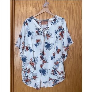 Floral flowy top